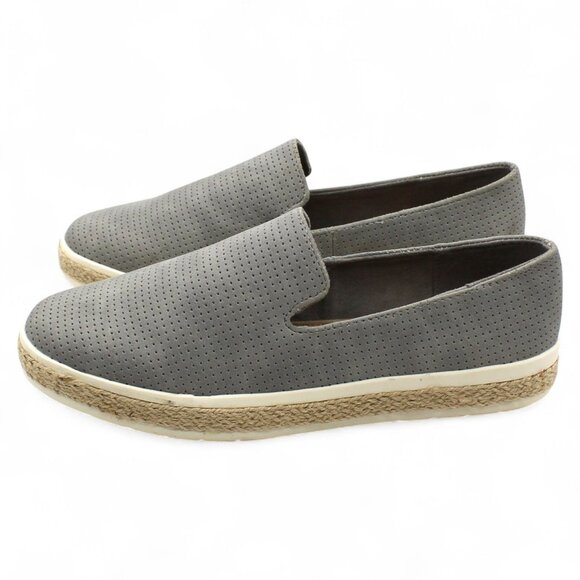 Bella Vita Brienne II Pin Perfed Slip Ons (Women) - Picture 6 of 8